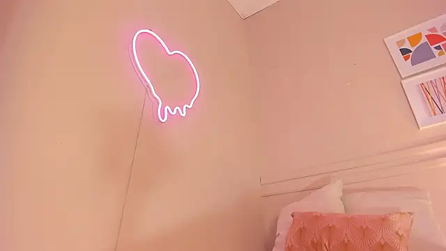  lucia 18 online show from October 16, 1:34 pm