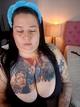 Snapshot of kai_cenat chatting on November 9, 10:24 am kai cenat online show from November 9, 10:24 am