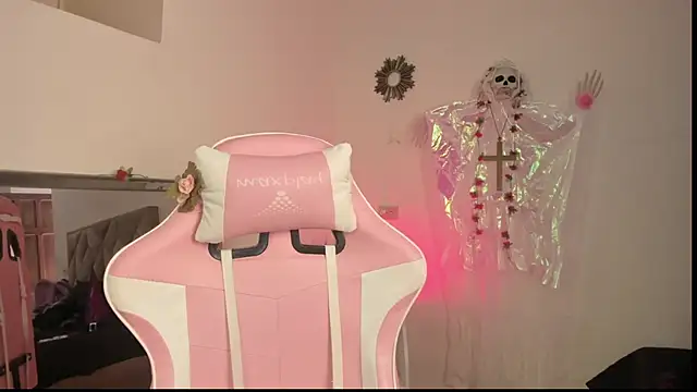 Paprika  online show from October 26, 6:36 pm