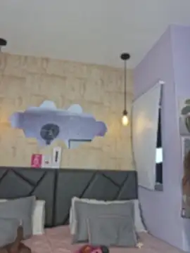 valentina-diiaz online show from March 3, 1:50 pm