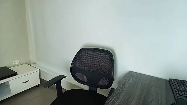  Victoria Collins online show from November 4, 10:58 am