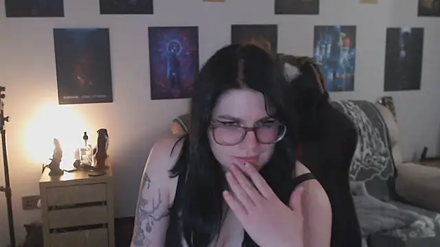 GothSuccubusBabe online show from September 27, 11:54 pm