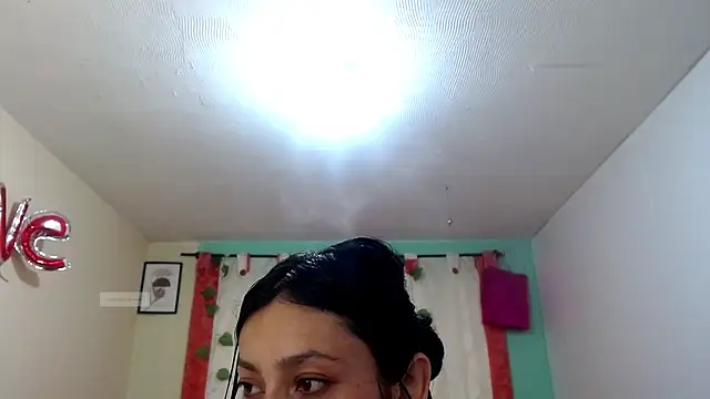 vale miel online show from October 17, 6:10 pm