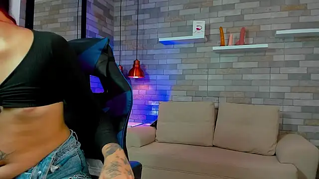 DixyPalmer online show from October 11, 7:56 pm