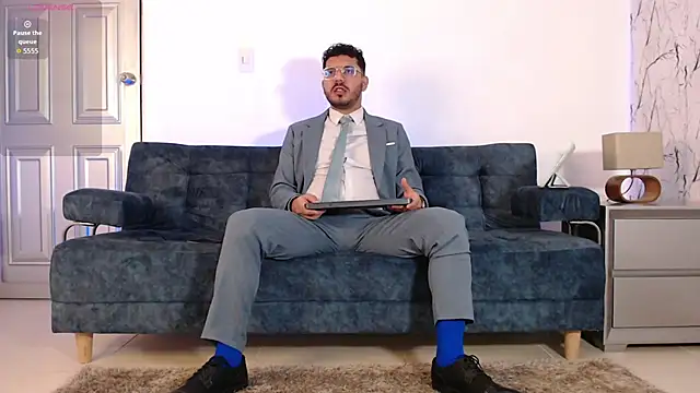 Snapshot of samuelcoopeer chatting on October 20, 2:06 pm samuelcoopeer online show from October 20, 2:06 pm