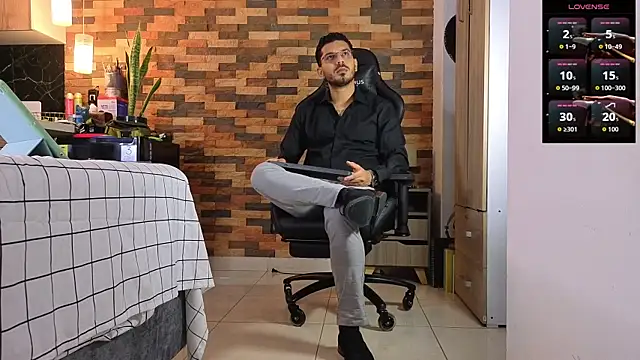 samuelcoopeer online show from April 23, 6:54 pm