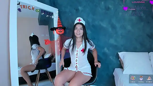 GingerMoon  online show from October 30, 5:57 pm