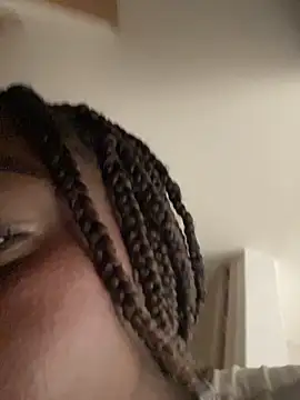 alissradiante1 online show from March 13, 1:23 am