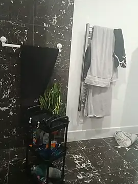 CloudyMuscleBeefy online show from November 8, 11:43 am