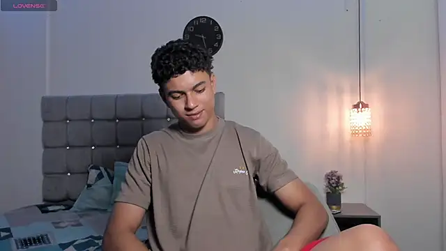 Santy Stump online show from December 1, 8:58 pm