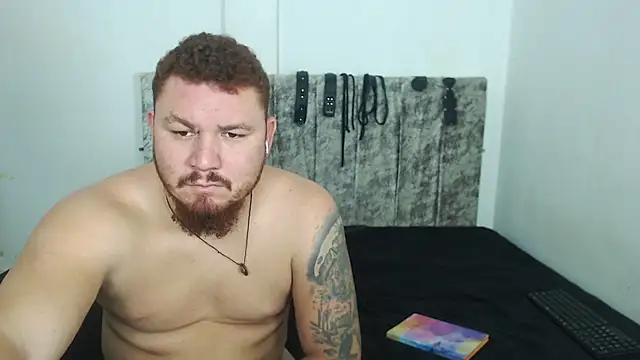 VelaAndEdwar online show from November 15, 9:32 pm