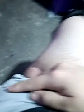 Snapshot of Alastor0013 chatting on March 22, 11:42 pm Alastor0013 online show from March 22, 11:42 pm