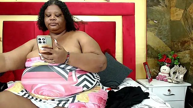 Exoticbigmandy online show from April 10, 3:17 pm