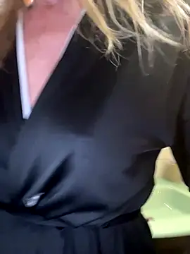 Snapshot of LucyLingerie78 chatting on November 24, 7:46 pm LucyLingerie78 online show from November 24, 7:46 pm