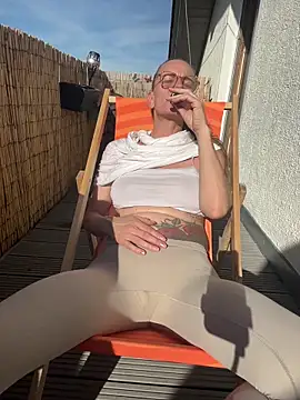 Snapshot of LucyLingerie78 chatting on February 26, 1:10 pm LucyLingerie78 online show from February 26, 1:10 pm