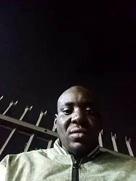 Snapshot of paptsimo chatting on December 17, 8:04 pm paptsimo online show from December 17, 8:04 pm