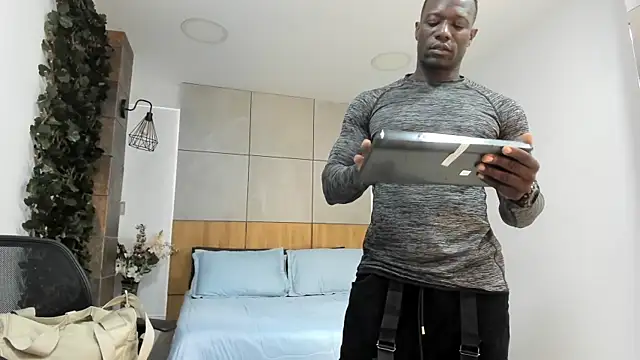 MarcusBlack  online show from January 14, 12:44 pm