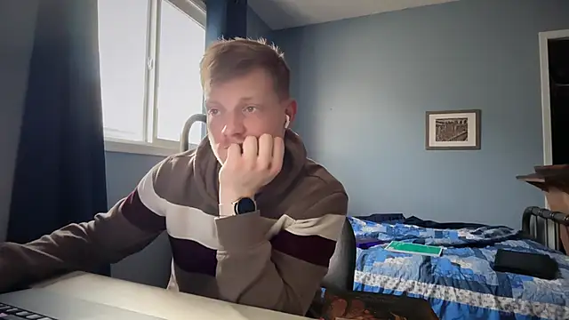 lustylyndon online show from April 16, 11:07 pm