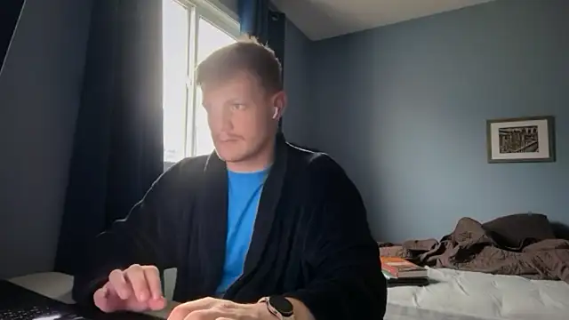 lustylyndon online show from April 22, 7:15 pm