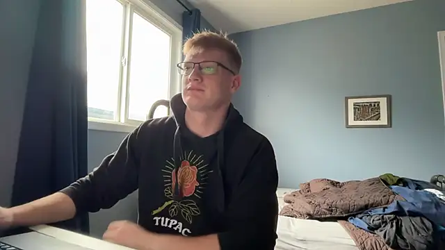 Snapshot of lustylyndon chatting on May 14, 4:25 pm lustylyndon online show from May 14, 4:25 pm