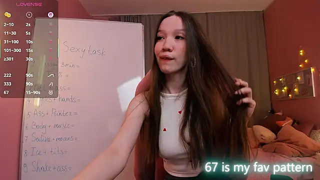 Snapshot of Shriya_Sarann chatting on February 1, 2:04 pm Shriya Sarann online show from February 1, 2:04 pm