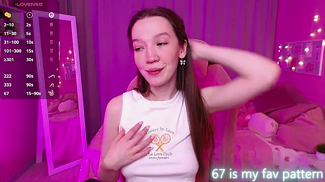 Snapshot of Shriya_Sarann chatting on February 18, 2:13 pm Shriya Sarann online show from February 18, 2:13 pm