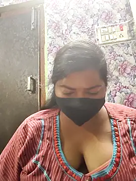 Liyaa 24 online show from March 9, 7:29 pm