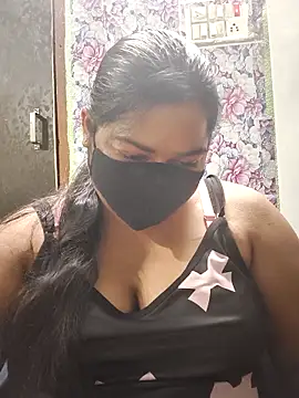 Liyaa 24 online show from March 11, 5:08 pm