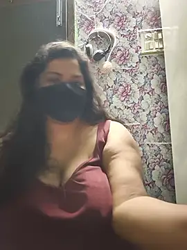Snapshot of Liyaa_24 chatting on June 4, 4:57 pm Liyaa 24 online show from June 4, 4:57 pm