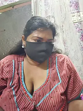 Snapshot of Liyaa_24 chatting on July 20, 4:53 pm Liyaa 24 online show from July 20, 4:53 pm