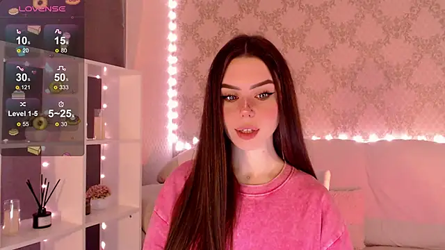 Snapshot of HolyMiax chatting on October 5, 3:38 am HolyMiax online show from October 5, 3:38 am