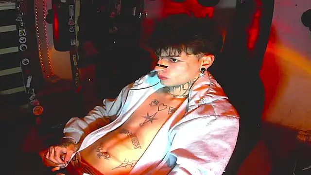 Snapshot of prince_x_dark chatting on November 12, 6:03 am prince x dark online show from November 12, 6:03 am