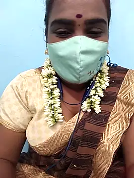 Snapshot of Tamil_riyalini12 chatting on October 12, 7:18 am Tamil riyalini12 online show from October 12, 7:18 am