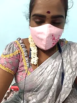 Snapshot of Tamil_riyalini12 chatting on October 22, 6:29 pm Tamil riyalini12 online show from October 22, 6:29 pm