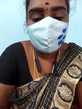 Snapshot of Tamil_riyalini12 chatting on November 14, 4:11 am Tamil riyalini12 online show from November 14, 4:11 am