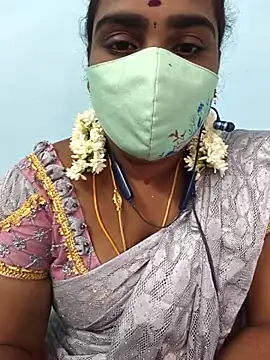 Snapshot of Tamil_riyalini12 chatting on November 15, 5:20 pm Tamil riyalini12 online show from November 15, 5:20 pm