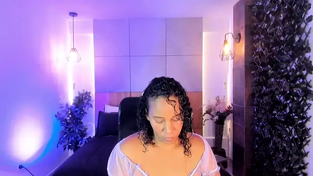 EbonyHorrny online show from July 6, 11:51 am