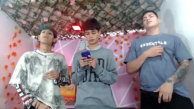 Snapshot of Bastian_boyshot77 chatting on October 28, 3:36 pm Bastian boyshot77 online show from October 28, 3:36 pm