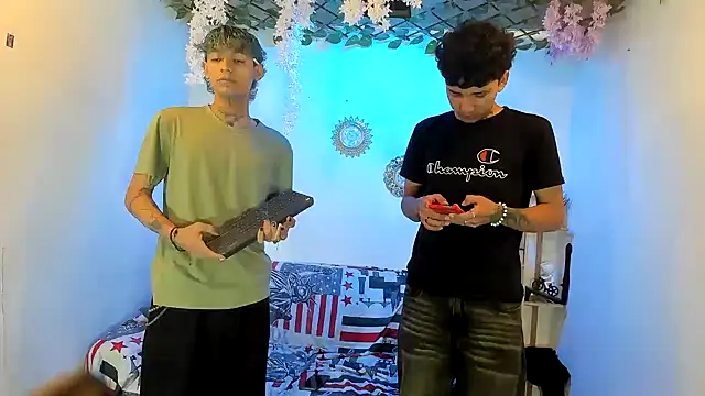 Snapshot of Bastian_boyshot77 chatting on November 11, 2:39 pm Bastian boyshot77 online show from November 11, 2:39 pm