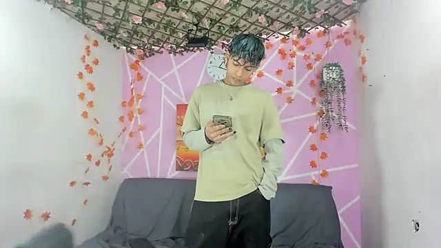 Snapshot of Bastian_boyshot77 chatting on November 15, 2:13 pm Bastian boyshot77 online show from November 15, 2:13 pm