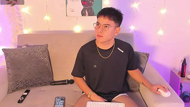 Young Ben online show from April 26, 1:14 am