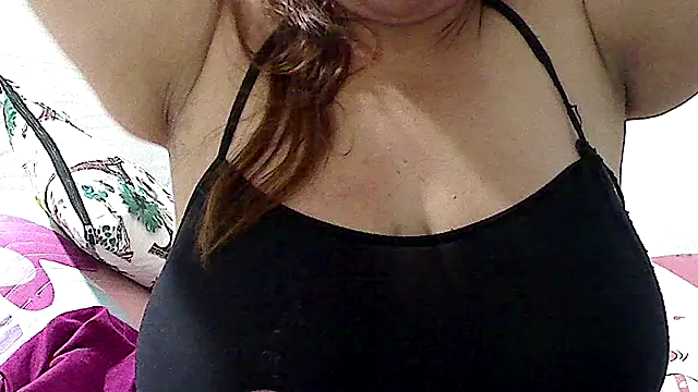 luciana69hot online show from April 17, 7:50 pm