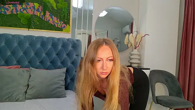 SiennaPierce online show from March 26, 12:11 pm