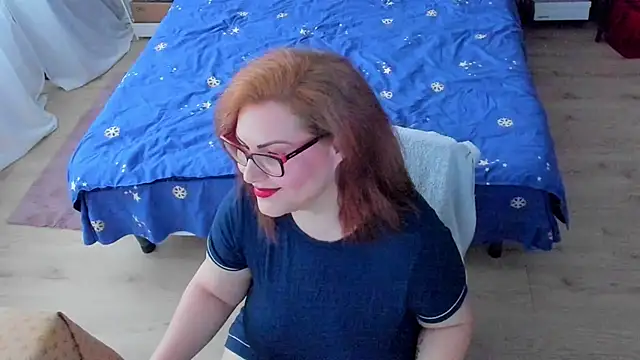 Squirt Kimm online show from January 11, 12:10 pm