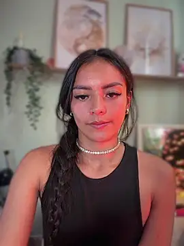 im-isabella online show from May 26, 7:10 pm