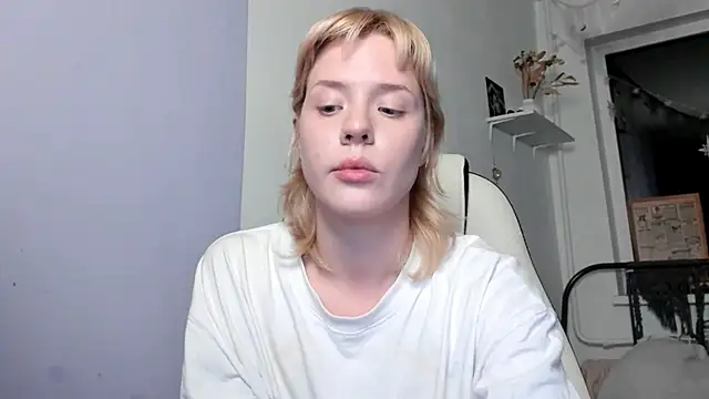 Snapshot of _CuteAsFuck_ chatting on October 3, 2:14 pm CuteAsFuck online show from October 3, 2:14 pm