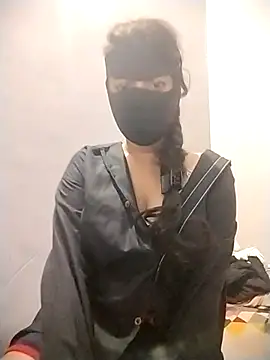 Snapshot of Sona-99 chatting on November 29, 9:07 pm Sona-99 online show from November 29, 9:07 pm