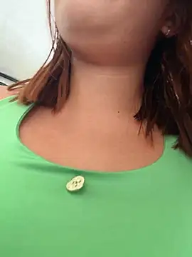 Snapshot of sara_calderon chatting on February 24, 1:42 pm sara calderon online show from February 24, 1:42 pm