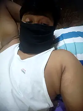 Snapshot of rockyu845 chatting on March 24, 6:13 pm rockyu845 online show from March 24, 6:13 pm