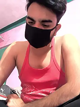 Snapshot of Riyansh_mehta chatting on January 7, 4:31 pm Riyansh mehta online show from January 7, 4:31 pm